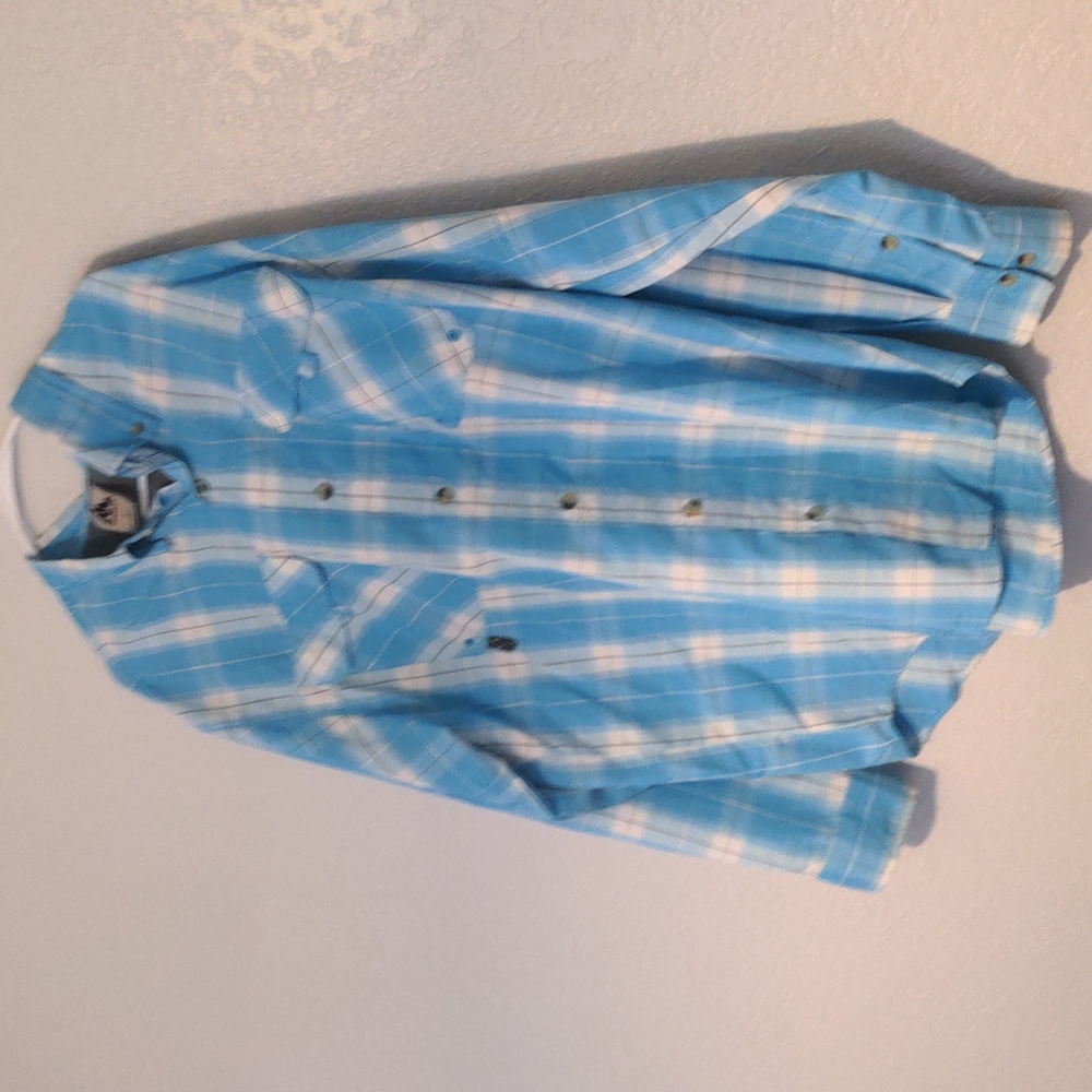 Mountain club button up long sleeve size large used
